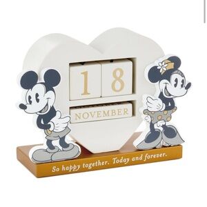 NWT Disney Heart-Shaped Mickey and Minnie Calendar - Black, White, Gold